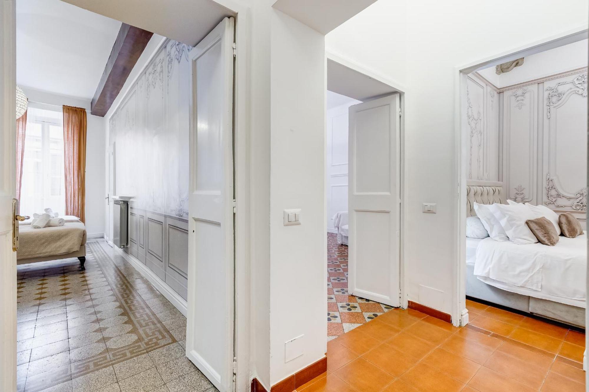 Spanish Square - Romedreamhome Экстерьер фото
